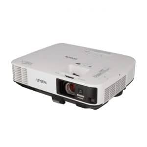 Projektorius - EPSON EB SERIJA nuoma (FULL HD WUXGA; 5000 lumenų; 15000:1 kontrastas; paskirtis: labai aukštos kokybės prezentacijos, kino/foto studijos